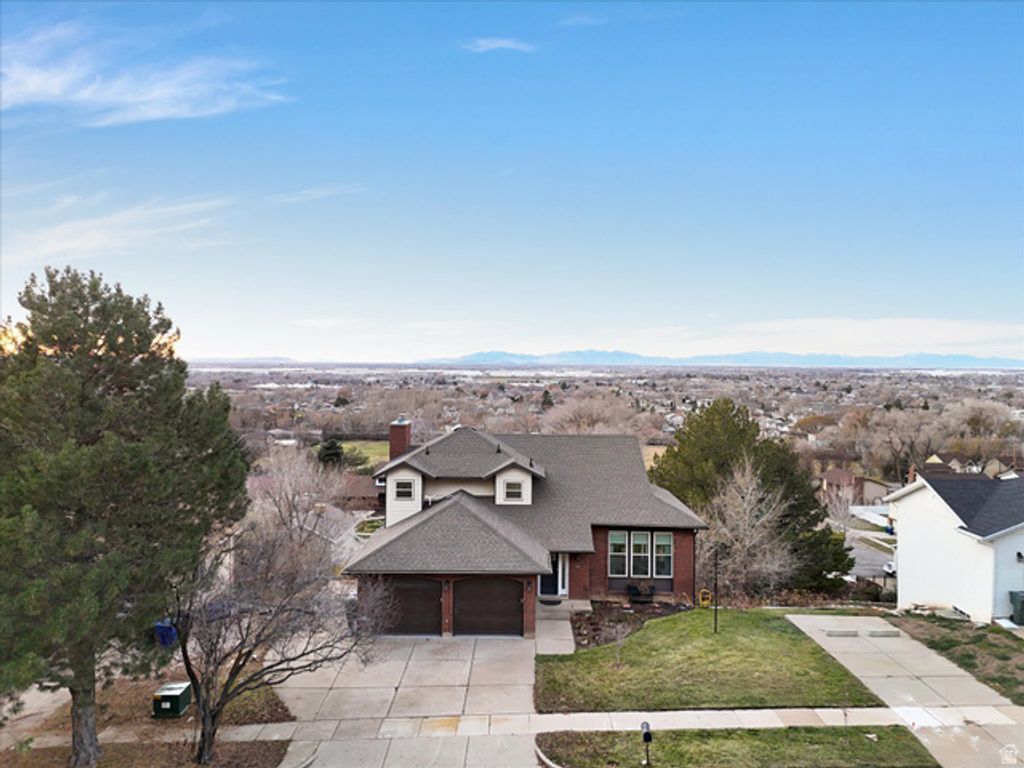 569 N VAN BUREN AVE, Ogden, UT 84404