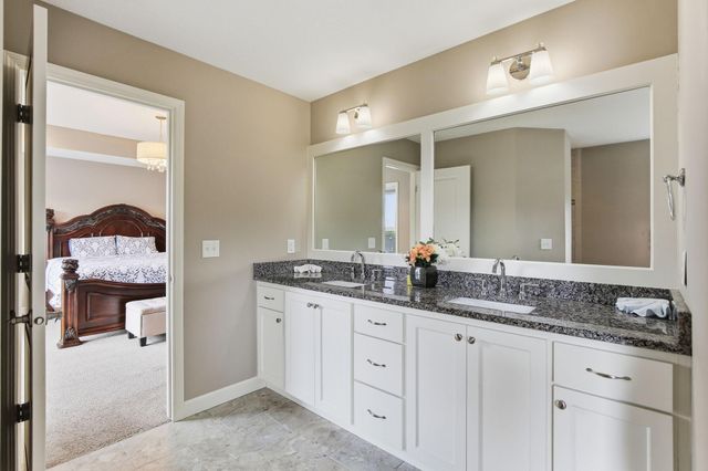 12920 Rose Bluff Boulevard, Burnsville, MN 55337