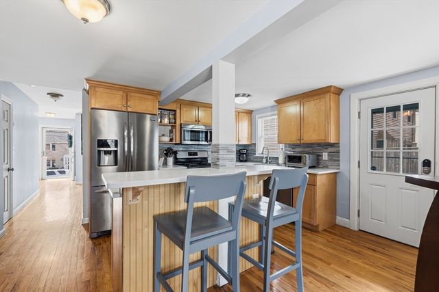 85 Hilma St, Quincy, MA 02171