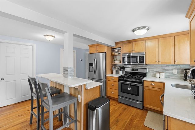 85 Hilma St, Quincy, MA 02171