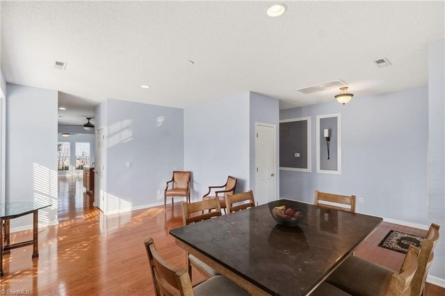 105 Creeks Edge Court, Clemmons, NC 27012