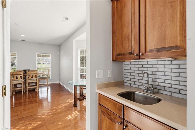 105 Creeks Edge Court, Clemmons, NC 27012