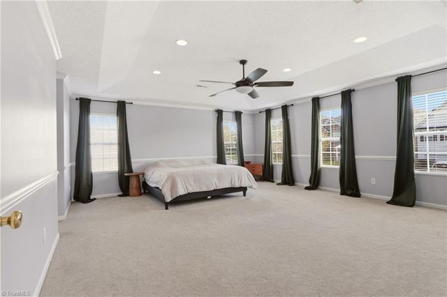 105 Creeks Edge Court, Clemmons, NC 27012