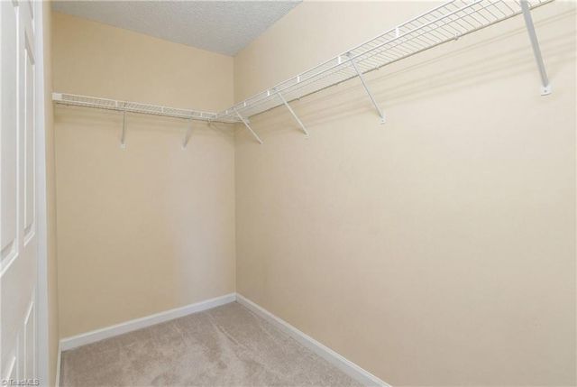 105 Creeks Edge Court, Clemmons, NC 27012