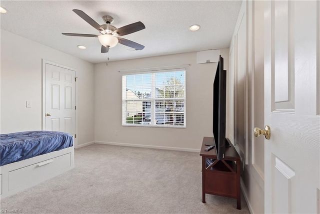 105 Creeks Edge Court, Clemmons, NC 27012