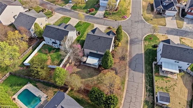 105 Creeks Edge Court, Clemmons, NC 27012