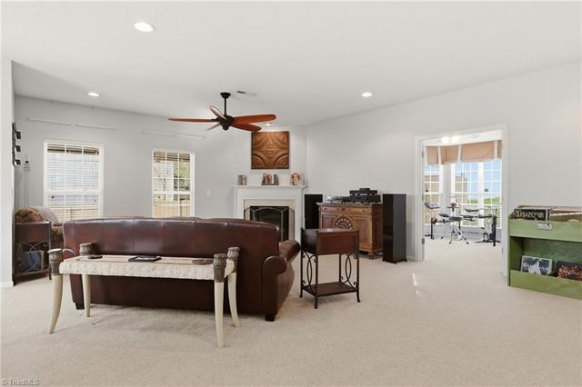 105 Creeks Edge Court, Clemmons, NC 27012