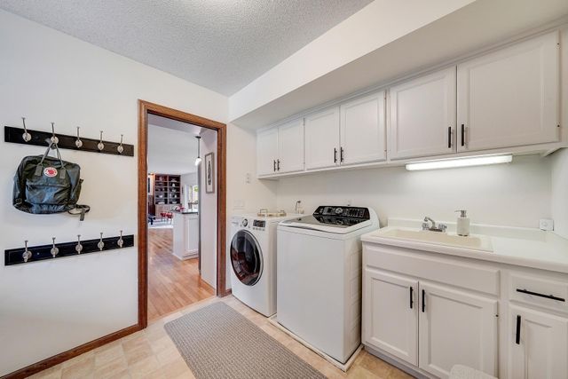 15810 Nursery Drive, Minnetonka, MN 55345