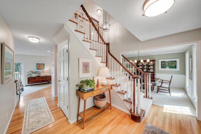 15810 Nursery Drive, Minnetonka, MN 55345