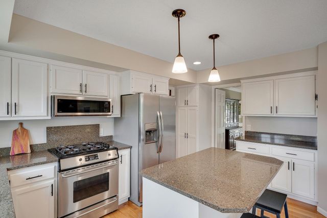 15810 Nursery Drive, Minnetonka, MN 55345