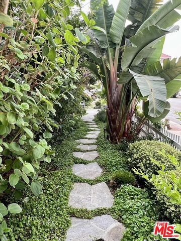 2704 3rd Street, Santa Monica, CA 90405