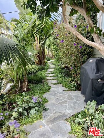 2704 3rd Street, Santa Monica, CA 90405