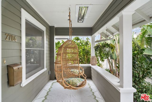 2704 3rd Street, Santa Monica, CA 90405