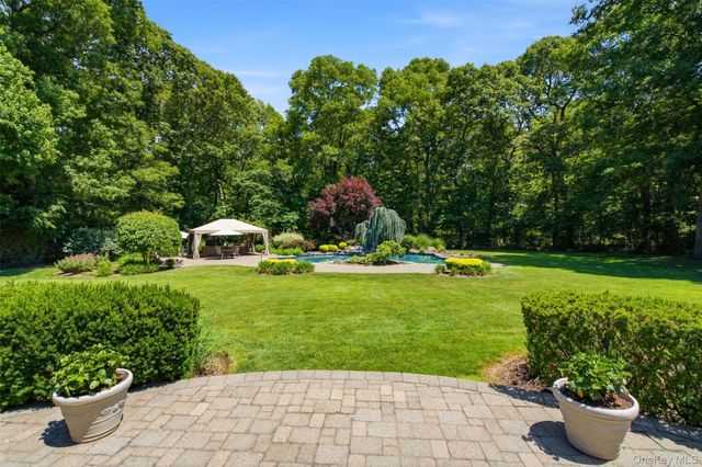 7 Fairway Court, Upper Brookville, NY 11771