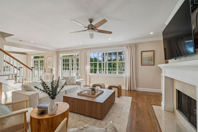 5004 W LEONA STREET, Tampa, FL 33629