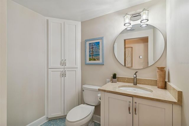 5004 W LEONA STREET, Tampa, FL 33629