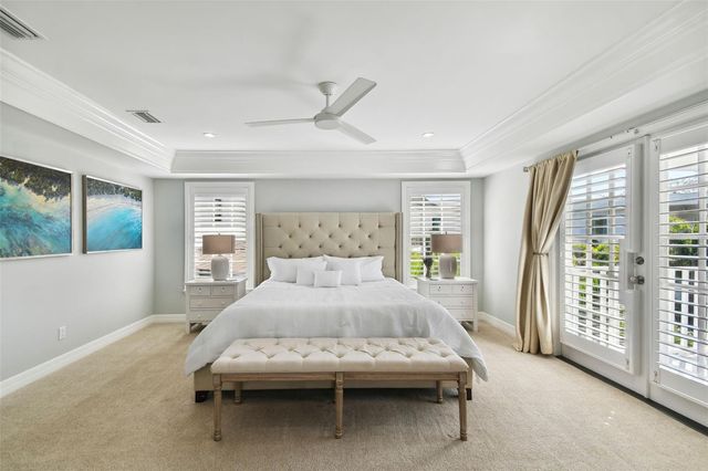 5004 W LEONA STREET, Tampa, FL 33629