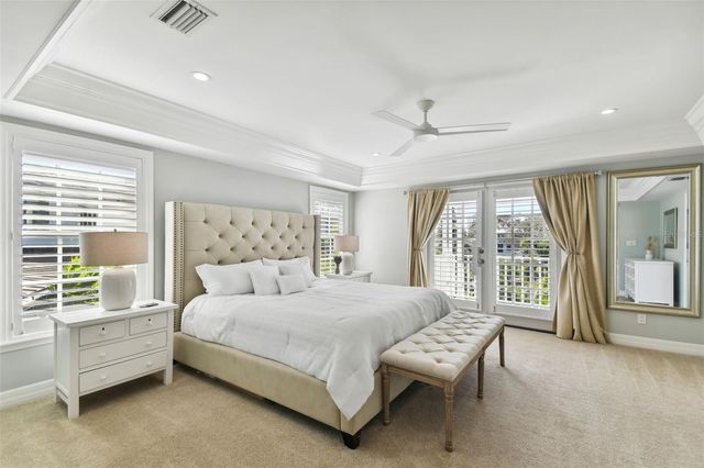 5004 W LEONA STREET, Tampa, FL 33629