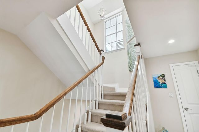 5004 W LEONA STREET, Tampa, FL 33629