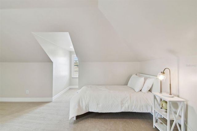 5004 W LEONA STREET, Tampa, FL 33629