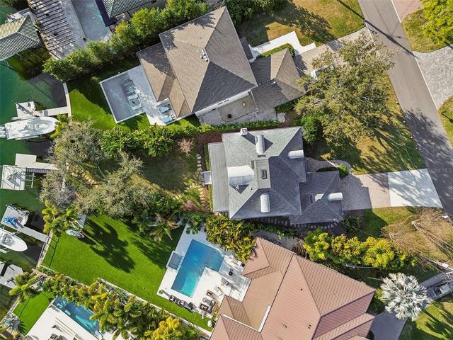 5004 W LEONA STREET, Tampa, FL 33629