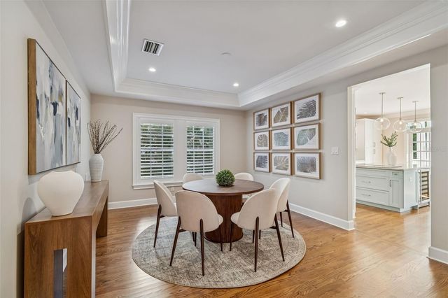 5004 W LEONA STREET, Tampa, FL 33629