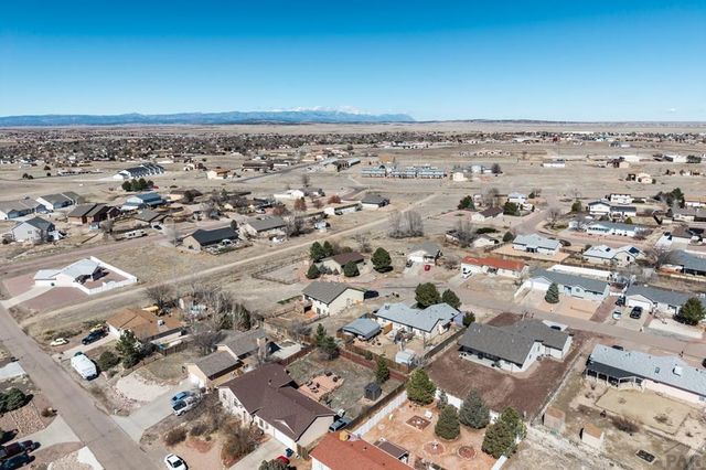 650 S Granby Lane, Pueblo West, CO 81007
