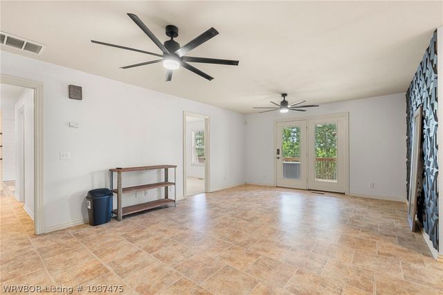 1204 Breckenridge Drive, Van Buren, AR 72956