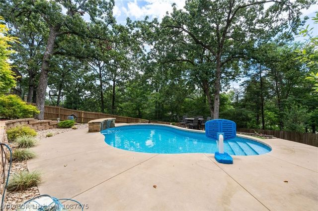 1204 Breckenridge Drive, Van Buren, AR 72956