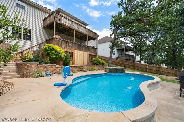 1204 Breckenridge Drive, Van Buren, AR 72956