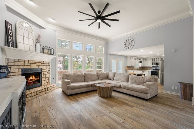 1204 Breckenridge Drive, Van Buren, AR 72956