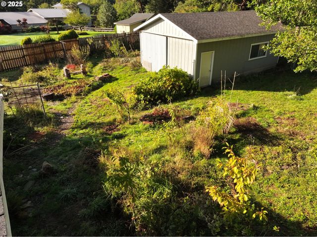 2537 PORT ORFORD LOOP Rd, Port Orford, OR 97465