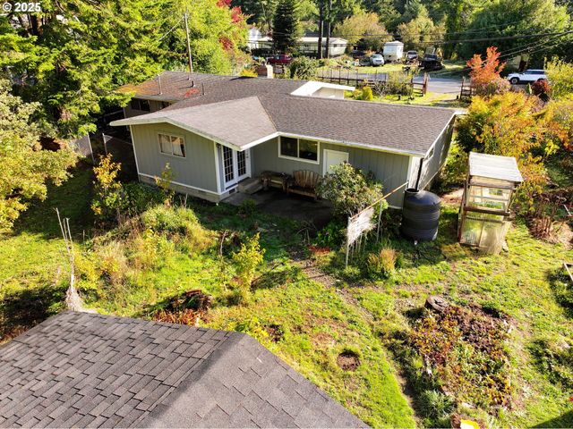 2537 PORT ORFORD LOOP Rd, Port Orford, OR 97465