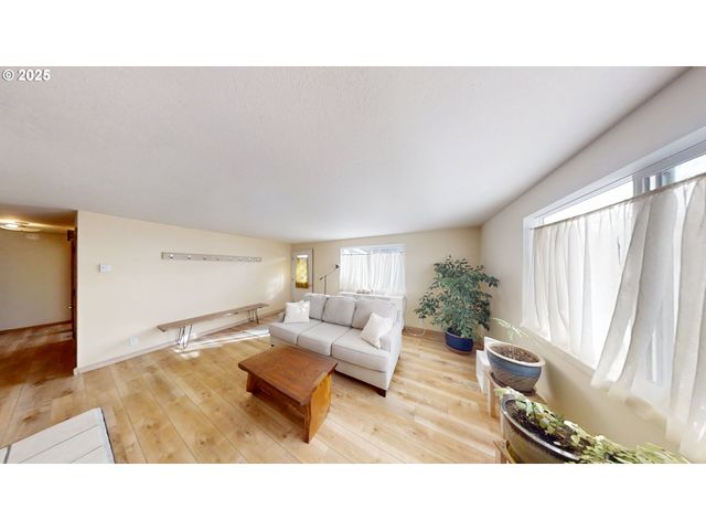 2537 PORT ORFORD LOOP Rd, Port Orford, OR 97465