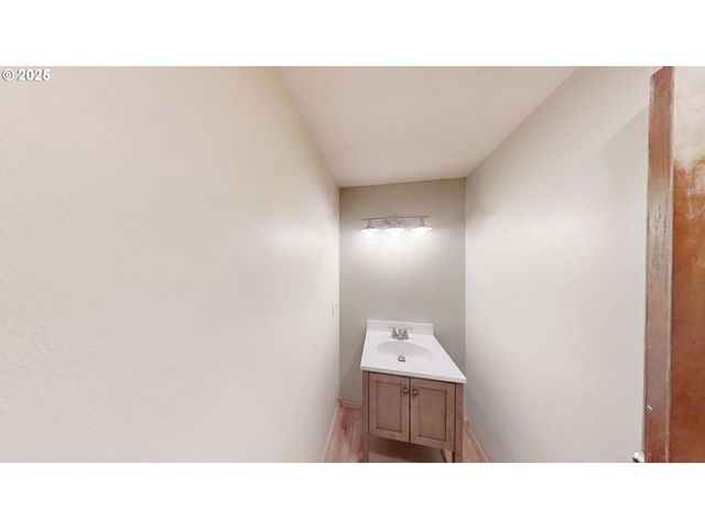2537 PORT ORFORD LOOP Rd, Port Orford, OR 97465