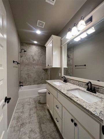 4309 NW 152nd Place, Edmond, OK 73013