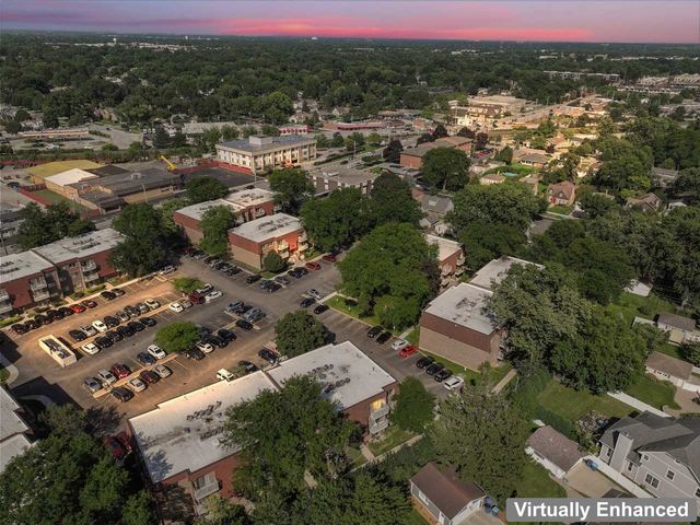715 W Central Road C1, Mount Prospect, IL 60056