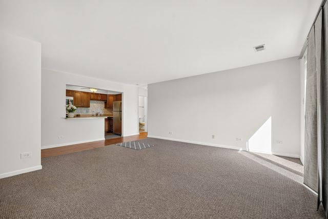 715 W Central Road C1, Mount Prospect, IL 60056