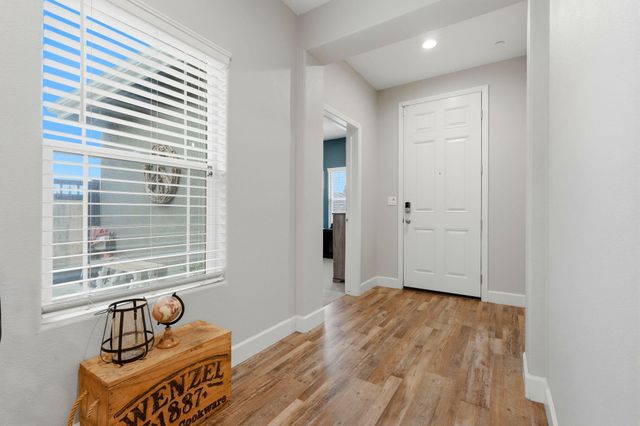 1881 W Date Avenue, Porterville, CA 93257