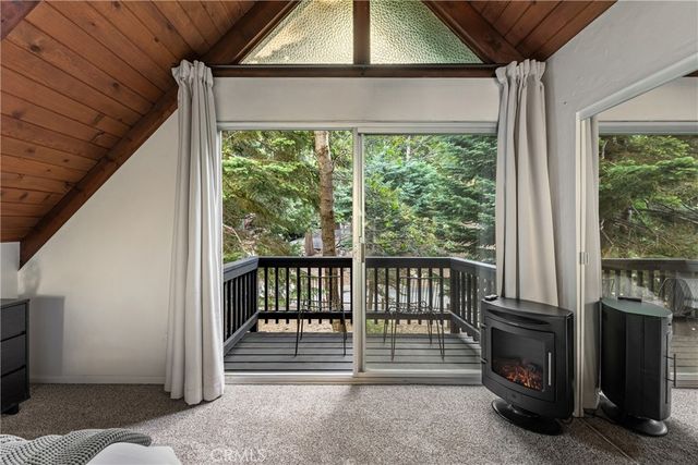 1191 Scenic Way, Rimforest, CA 92378