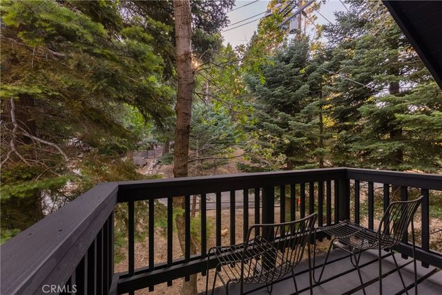 1191 Scenic Way, Rimforest, CA 92378