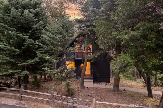 1191 Scenic Way, Rimforest, CA 92378