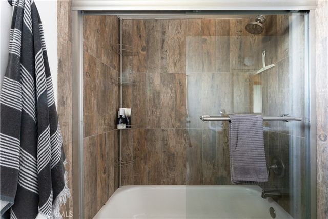 1191 Scenic Way, Rimforest, CA 92378