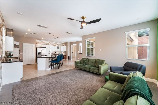 9808 Sandy Turtle Avenue, Las Vegas, NV 89149