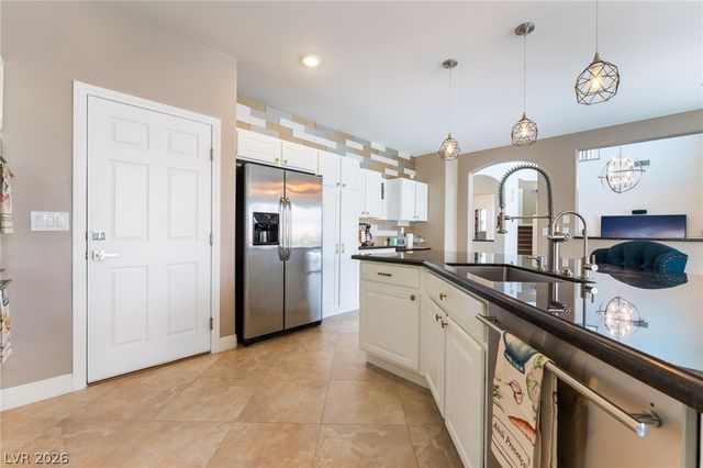 9808 Sandy Turtle Avenue, Las Vegas, NV 89149