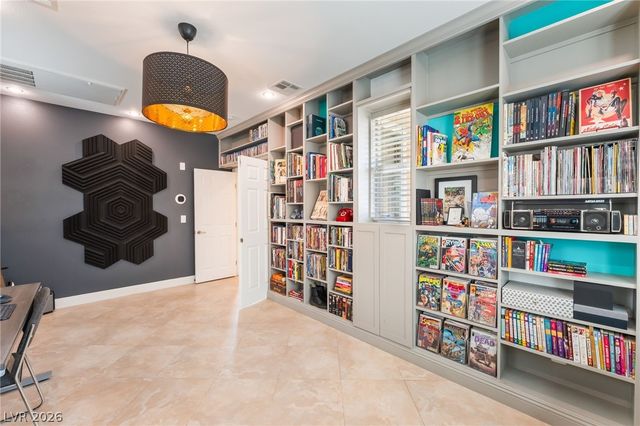 9808 Sandy Turtle Avenue, Las Vegas, NV 89149