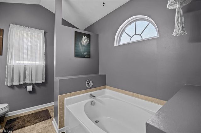 13 Jester Court CT, Portsmouth, VA 23701