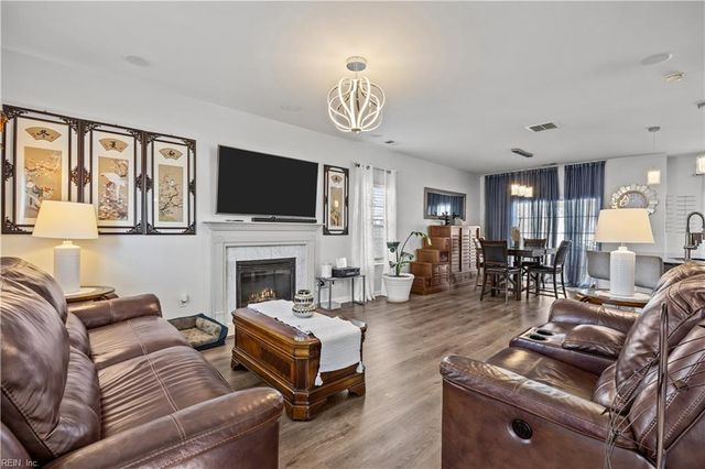 13 Jester Court CT, Portsmouth, VA 23701