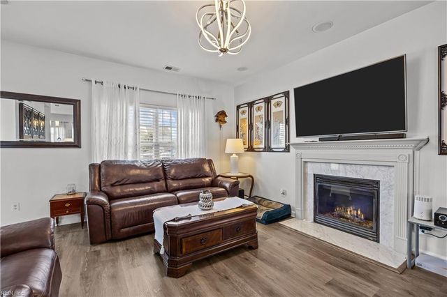 13 Jester Court CT, Portsmouth, VA 23701