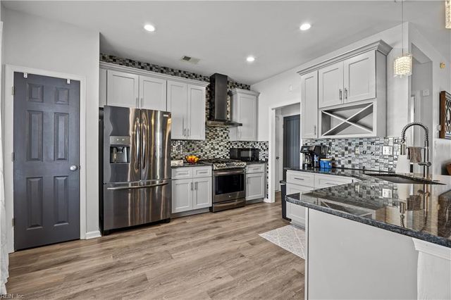 13 Jester Court CT, Portsmouth, VA 23701